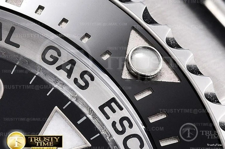 0113 ROLSD093 – Deep Sea Dweller Black Contemporary 1015